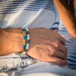 Armband für Frauen und Männer in Blau und Gold